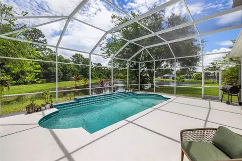 Exterior - 4705 78th Ct E, Bradenton, FL 34203 photo 6 of 8