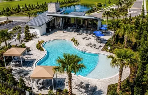 Exterior - 5322 124th Ave E, Parrish, FL 34219 photo 9 of 10