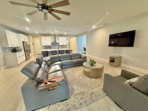 Living - 5322 124th Ave E, Parrish, FL 34219 photo 8 of 10