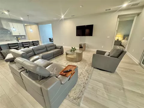 Living - 5322 124th Ave E, Parrish, FL 34219 photo 2 of 10