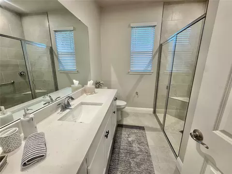 Bath - 5322 124th Ave E, Parrish, FL 34219 photo 3 of 10