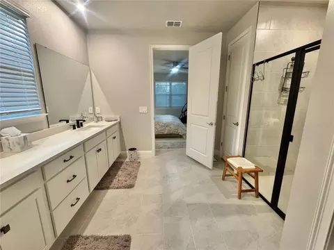 Bath - 5322 124th Ave E, Parrish, FL 34219 photo 6 of 10