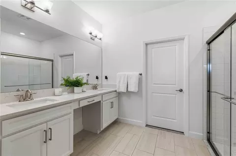 Bath - 14325 17th Ct E, Parrish, FL 34219 photo 1 of 4