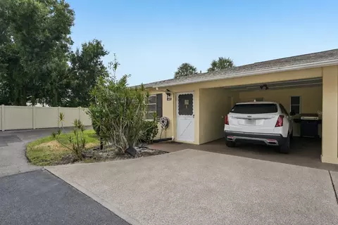 390 301 Blvd W #4D, Bradenton, FL 34205