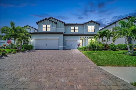 16438 Slate Pl, Lakewood Ranch, FL 34211