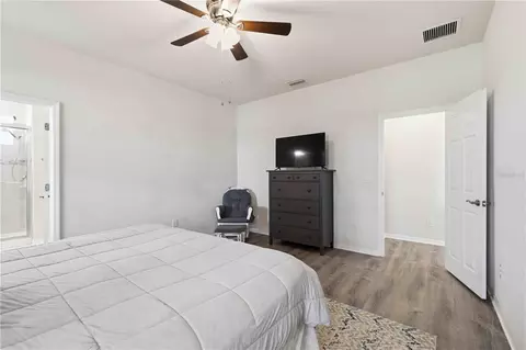 Bedroom - 10920 E 79th St, Parrish, FL 34219 photo 6 of 8