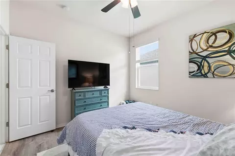 Bedroom - 10920 E 79th St, Parrish, FL 34219 photo 4 of 8