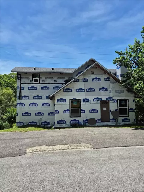 5230 Park Ave, De Leon Springs, FL 32130