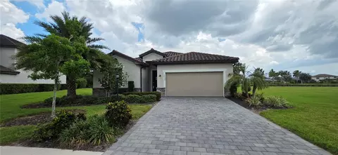 Exterior - 16337 Tradewind Ter, Bradenton, FL 34211 photo 2 of 5