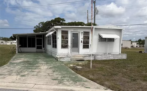 1717 Palm Springs St, Sarasota, FL 34234