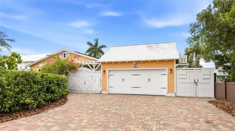 Exterior - 1625 1st Ave E, Bradenton, FL 34208 photo 3 of 29