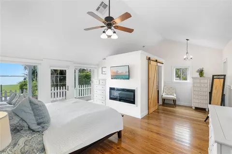 Bedroom - 1625 1st Ave E, Bradenton, FL 34208 photo 1 of 8