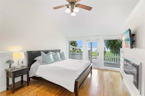 Bedroom - 1625 1st Ave E, Bradenton, FL 34208 photo 3 of 8