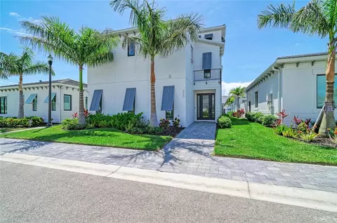 5935 Cat Claw Ln, Bradenton, FL 34210