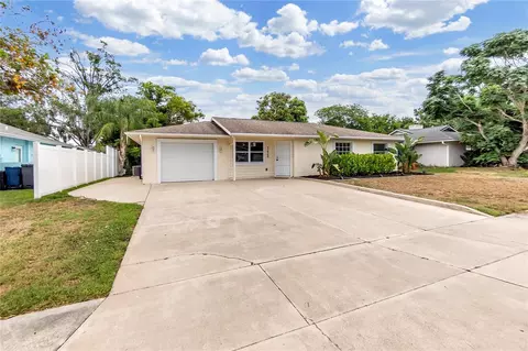 3420 29th Street Ct E, Bradenton, FL 34208