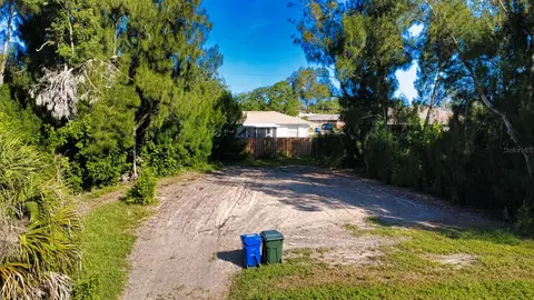 1020 Linden Rd, Venice, FL 34293