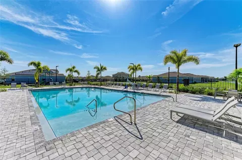Exterior - 6421 114th Ave E, Parrish, FL 34219 photo 8 of 11