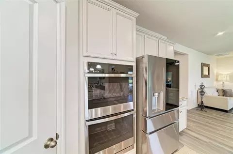 Kitchen - 6421 114th Ave E, Parrish, FL 34219 photo 8 of 9
