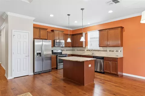 Kitchen - 5704 110th Ave E, Parrish, FL 34219 photo 1 of 5
