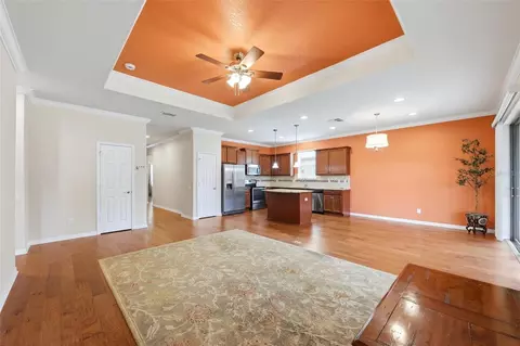 Living - 5704 110th Ave E, Parrish, FL 34219 photo 5 of 7