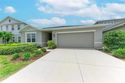 Exterior - 10855 Daybreak Gln, Parrish, FL 34219 photo 4 of 12