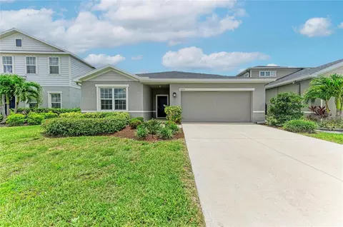 Exterior - 10855 Daybreak Gln, Parrish, FL 34219 photo 2 of 12