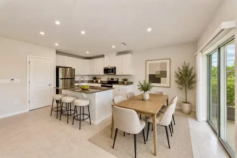 Dining - 10855 Daybreak Gln, Parrish, FL 34219 photo 1 of 1