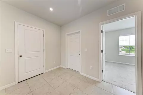 Entry Way - 10855 Daybreak Gln, Parrish, FL 34219 photo 2 of 3