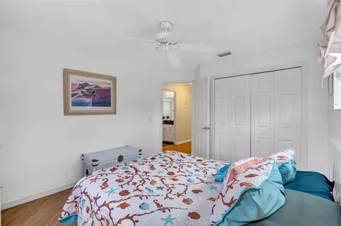 Bedroom - 360 46th Ct E, Bradenton, FL 34208 photo 7 of 7