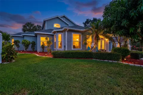 Exterior - 360 46th Ct E, Bradenton, FL 34208 photo 17 of 19