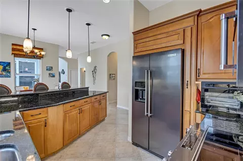 Kitchen - 360 46th Ct E, Bradenton, FL 34208 photo 4 of 7