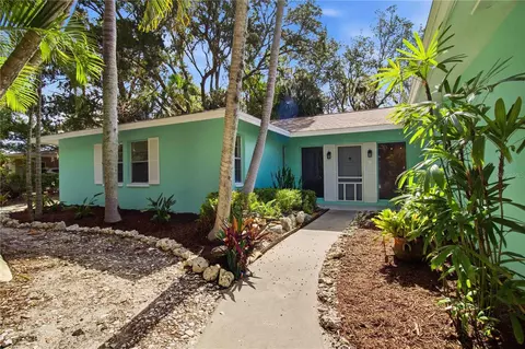 3629 Egerton Cir, Sarasota, FL 34233