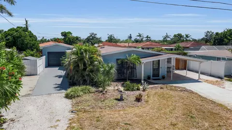 3303 Florida Blvd, Bradenton, FL 34207
