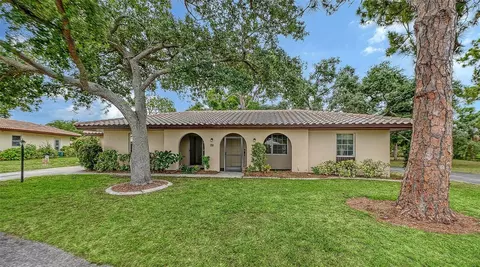 515 Rousseau Dr, Nokomis, FL 34275