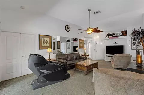 907 50th St E, Bradenton, FL 34208 photo 9