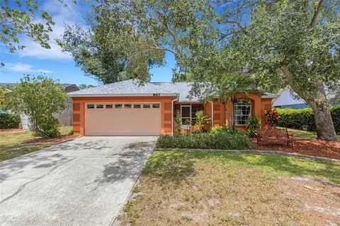 907 50th St E, Bradenton, FL 34208