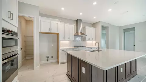 Kitchen - 14412 Skipping Stone Loop, Parrish, FL 34219 photo 2 of 5