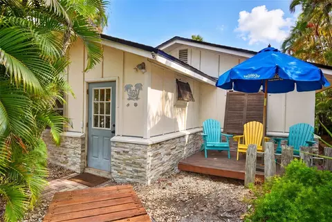 660 Linley St, Longboat Key, FL 34228