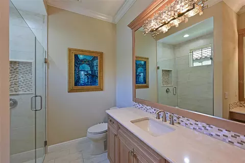 Bath - 11424 Harbourside Ln, Parrish, FL 34219 photo 2 of 10