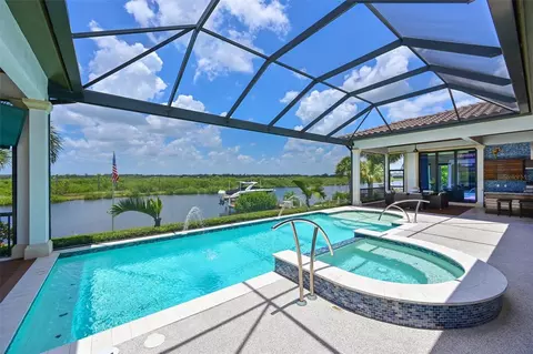 Exterior - 11424 Harbourside Ln, Parrish, FL 34219 photo 4 of 17