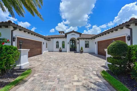 Exterior - 11424 Harbourside Ln, Parrish, FL 34219 photo 2 of 17
