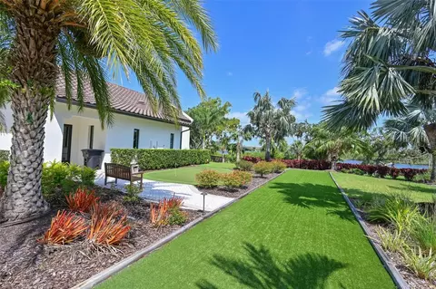 Exterior - 11424 Harbourside Ln, Parrish, FL 34219 photo 14 of 17