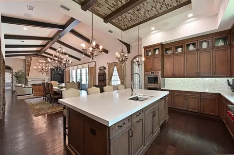 Kitchen - 11424 Harbourside Ln, Parrish, FL 34219 photo 4 of 11