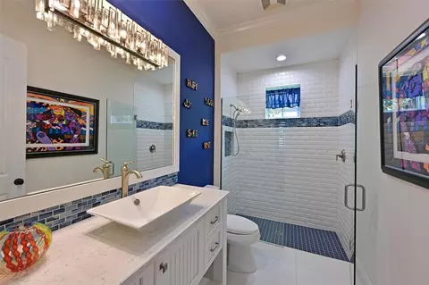 Bath - 11424 Harbourside Ln, Parrish, FL 34219 photo 4 of 10
