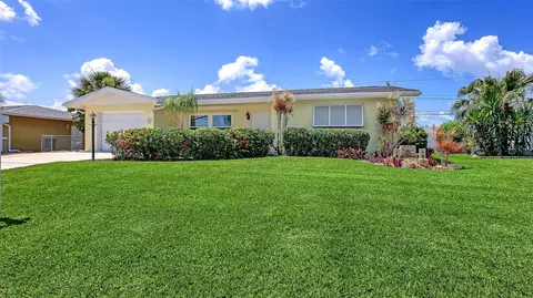 524 Glen Oak Rd, Venice, FL 34293