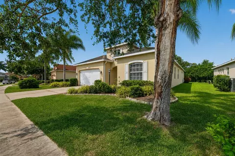Exterior - 5328 Lexington Dr, Parrish, FL 34219 photo 2 of 11