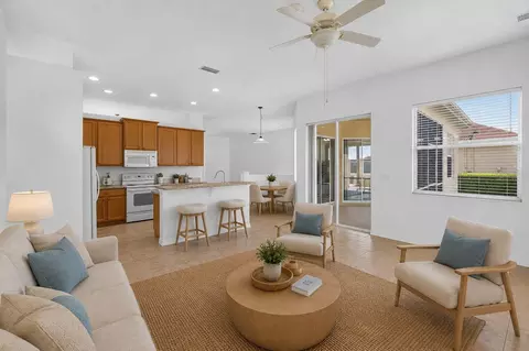 Living - 5328 Lexington Dr, Parrish, FL 34219 photo 5 of 8