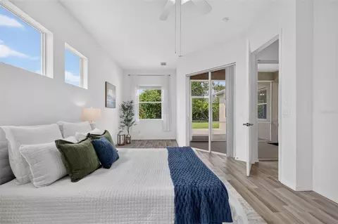 Bedroom - 5328 Lexington Dr, Parrish, FL 34219 photo 2 of 8