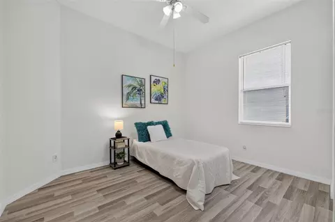 Bedroom - 5328 Lexington Dr, Parrish, FL 34219 photo 7 of 8