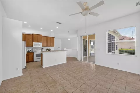 Living - 5328 Lexington Dr, Parrish, FL 34219 photo 6 of 8